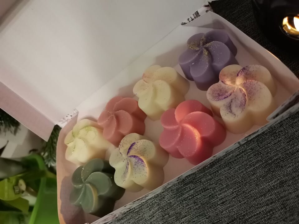 Coffret 8 Fleurs en Cire de Colza