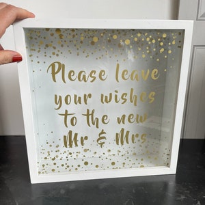 Hochzeit Wunschkarte Sammelbox Mr + Mrs Gast Nachricht Ehe Weiß/Gold "Bitte lassen Sie Ihre Wünsche dem neuen Mr & Mrs" Ca. 30x30cm