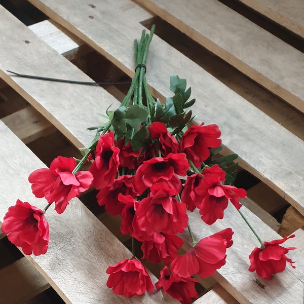 5 X RED Remembrance Day  Red Artificial Wild Poppy Spray Flower Stem With Leaves 4 Heads Meadow Poppies 45cm Stem 20 poppy flower heads