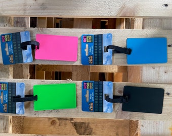 Buntes Neon Koffer Label Gepäckanhänger helles praktisches Hochwertiges Reiseaccessoire. Pink Grün Schwarz Blau Leuchtende Auffällige Taschenanhänger