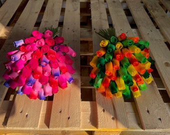50 Bright Wooden Roses in Choice of Vibrant Colours, Everlasting Flower Bouquet, Large Bunch of Rose Buds in Cellophane -Instant Floral Gift