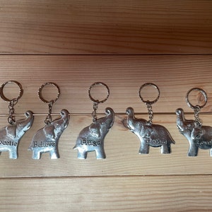 Elephant Keyring with Sentimental Message. Vintage Heavy Silver Colour Metal Keyring in 5 Designs - Believe, Dream, Hugs, Lovely, or Sweetie