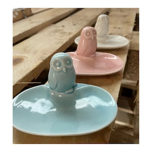 Owl Ceramic Jewellery Tray, Ring Holder, Trinket Dish, Soap Dish, or Coin Tray in Pink, White, or Blue. Gift for Valentines, Mothers Day etc