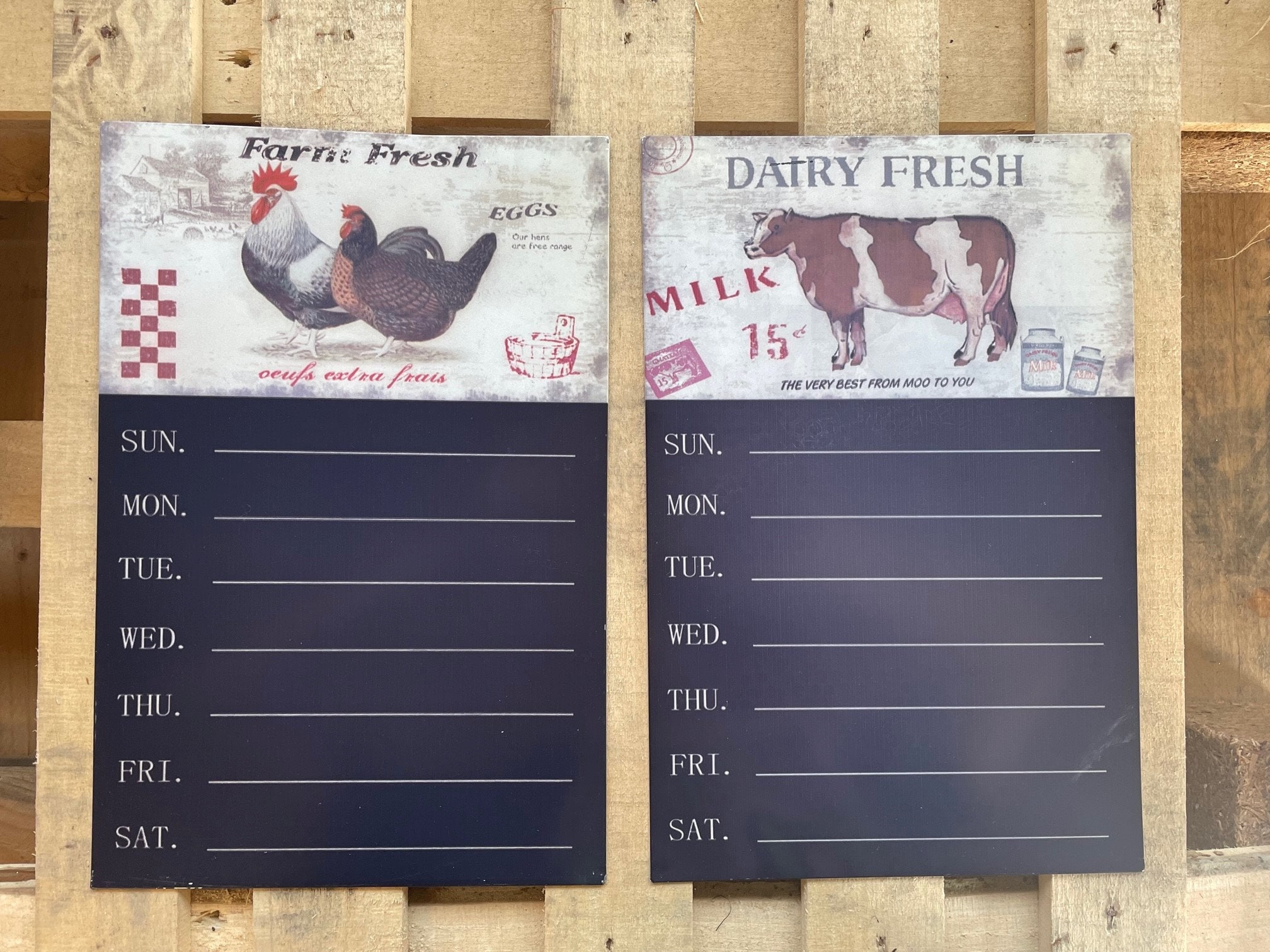 Vintage Style Metal Weekly Planner in Two Farmhouse Styles - Dairy Cow or Hens. Measures 36cm x 24cm. For Menus, Activities, Rotas etc
