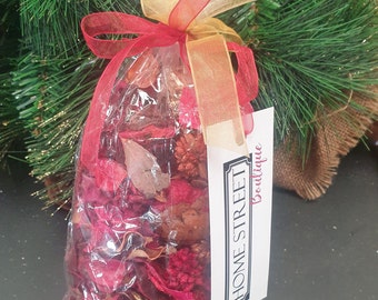 Christmas Potpourri- Red and Gold Hand Blended Pot Pourri in a Gift Bag and Tag- Beautiful Home Fragrance Spicy Fruity- Smaller Gift Bags