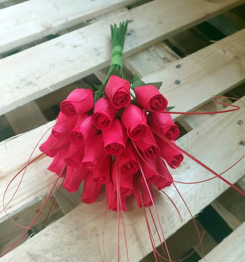 100 x rosas de madera de un solo tallo capullos de rosa de madera elija entre muchos colores rosas individuales sueltas: artesanía, decoración del hogar, creación de ramos, día de la madre imagen 9