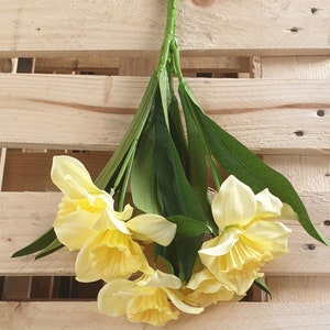 Artificial Daffodil Bunch 7 Head Bunch of Silk Daffodil Yellow or Yellow and Cream Everlasting Springtime Floral Arrangement 44cm Long