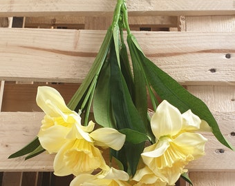 Artificial Daffodil Bunch 7 Head Bunch of Silk Daffodil Yellow or Yellow and Cream Everlasting Springtime Floral Arrangement 44cm Long