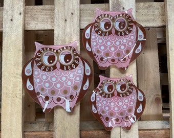 Set of 3 Decorative Glass Plates for Occasional Use - Party or Event Serving Plates. Cute Brown Owl Design in 3 Sizes - 23cm, 20cm, and 18cm