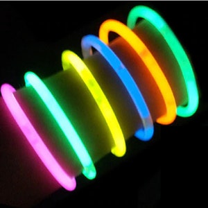 Barras luminosas de neón para decoración de fiestas, suministros  fluorescentes de 20/50/100 piezas, collares y pulseras para Halloween y boda