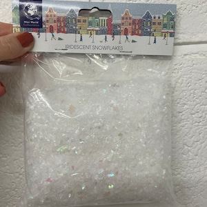 Iridescent Snowflakes Fake Snow 2oz Pack Artificial Shimmer Snow Christmas Decorations White Faux Snowflakes Create Winter Craft Snow Scene