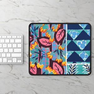 Tappetino per mouse da gioco con motivo patchwork botanico / motivo floreale, verde acqua brillante, dettagli rosa