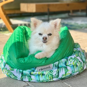 Outdoor dog bed | Holiday pet bed | Travel dog bed