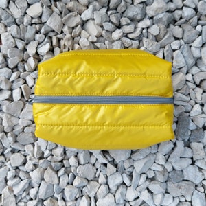 Cosmetic bag for dog | Snack bag for pets | Travel dog accessories | Waterproof zipper pouch for dogs