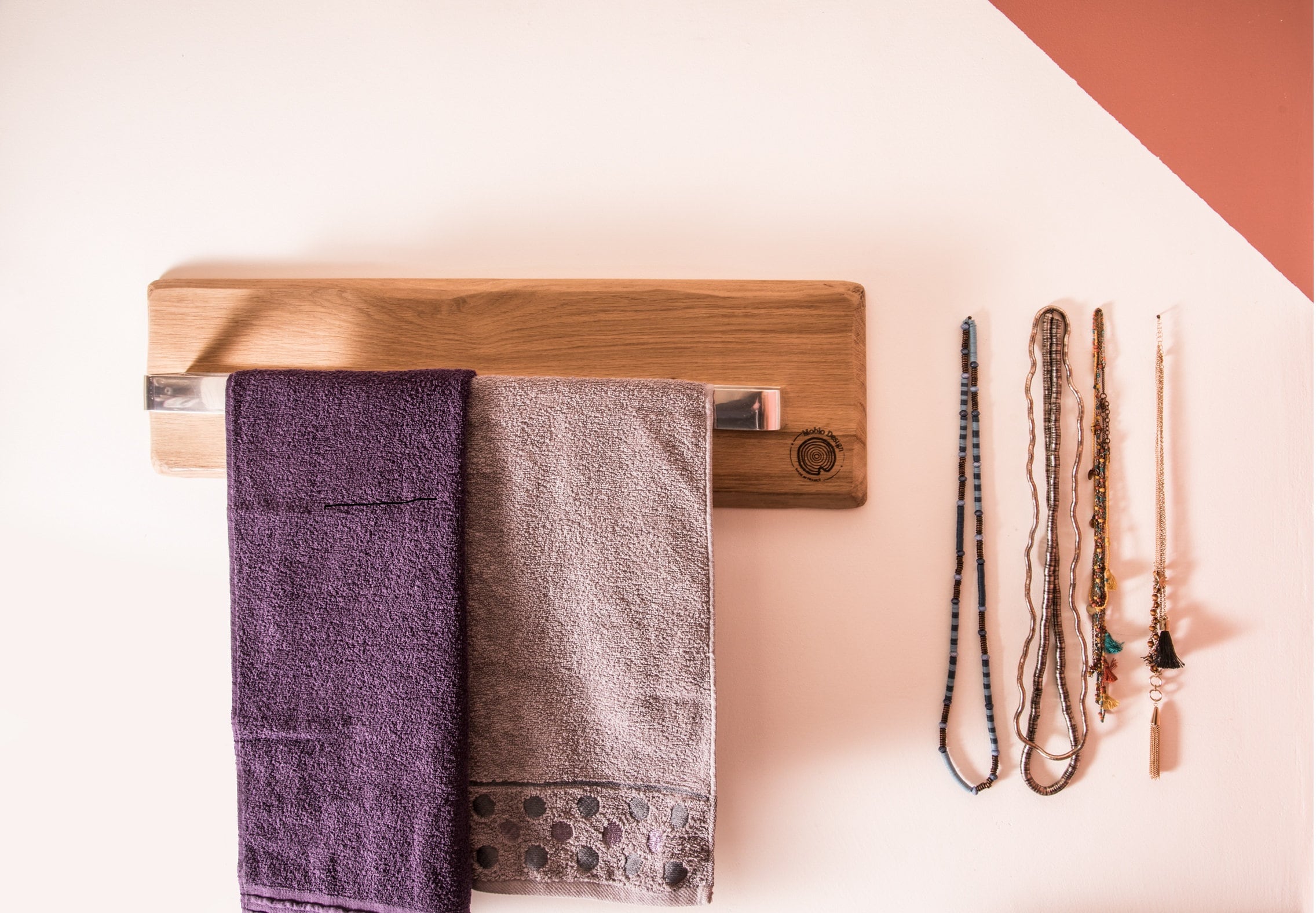 Porte-Serviette Mural Sur-Mesure En Chêne Massif Fabrication Française Moblo Design Livraison Gratuite