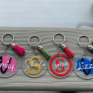 Personalized Keychain - Custom Keychain - Name keychain - Monogram Keychain - Disney Font