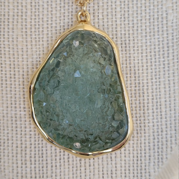 GV9 Green & Gold Faux Druzy Necklace