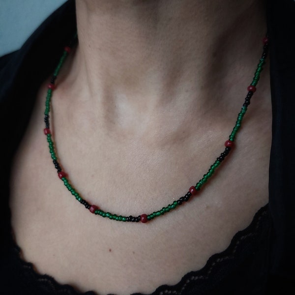 Grüne Perlenkette, Bunte Perlenkette, boho stil, bunter Perlenchoker, pearl necklace, Modeschmuck , perlenkette choker