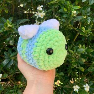 DNF Crochet Bee