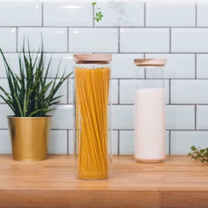 2er Set große Vorratsgläser 1500ml mundgeblasen | Vorratsdosen aus Glas, Aufbewahrungsgläser mit Holzdeckel f. Vorräte & Spaghetti