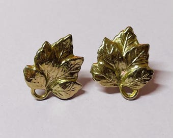 Vintage Gold-tone Screwback Leaf earrings