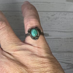 1970s Navajo turquoise sterling silver leaf ring, size 6 1/2