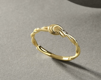 RUNDA Tie the Knot Ring in 14K Yellow Gold, Aesthetic Minimal Gold Knot Ring, Hypoallergenic Rings for Women and Girls