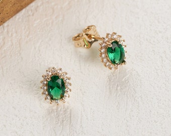 14K Emerald Solid Gold Oval Shaped Earrings, Green Gemstone Earrings, 14K Real Gold Stud Emerald Earrings, Vintage Emerald Studs