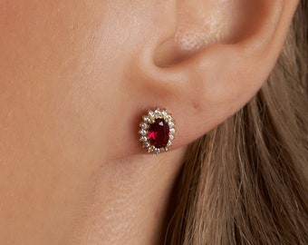 14K Gold Oval Shaped Ruby Earrings, Red Gemstone Earrings, 14K Real Gold Stud Ruby Earrings, Vintage Ruby Studs