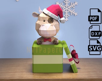 Vaca navideña de Papercraft, modelo de vaca navideña artesanal de papel, plantilla PDF de vaca navideña, escultura de vaca navideña 3D, vaca con patrón de baja poli, SVG