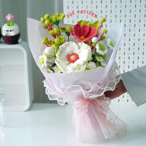 Enchanting Bloom Crochet Bouquet Pattern, Floral Crochet Designs, Elegant Flower Patterns, Wedding Bouquet Crochet