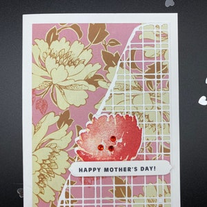 Lovely Mother&#39;s Day Flowers with Lattice