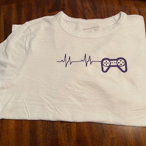 Heart throb, gaming, heartbeat, love gaming, t-shirt