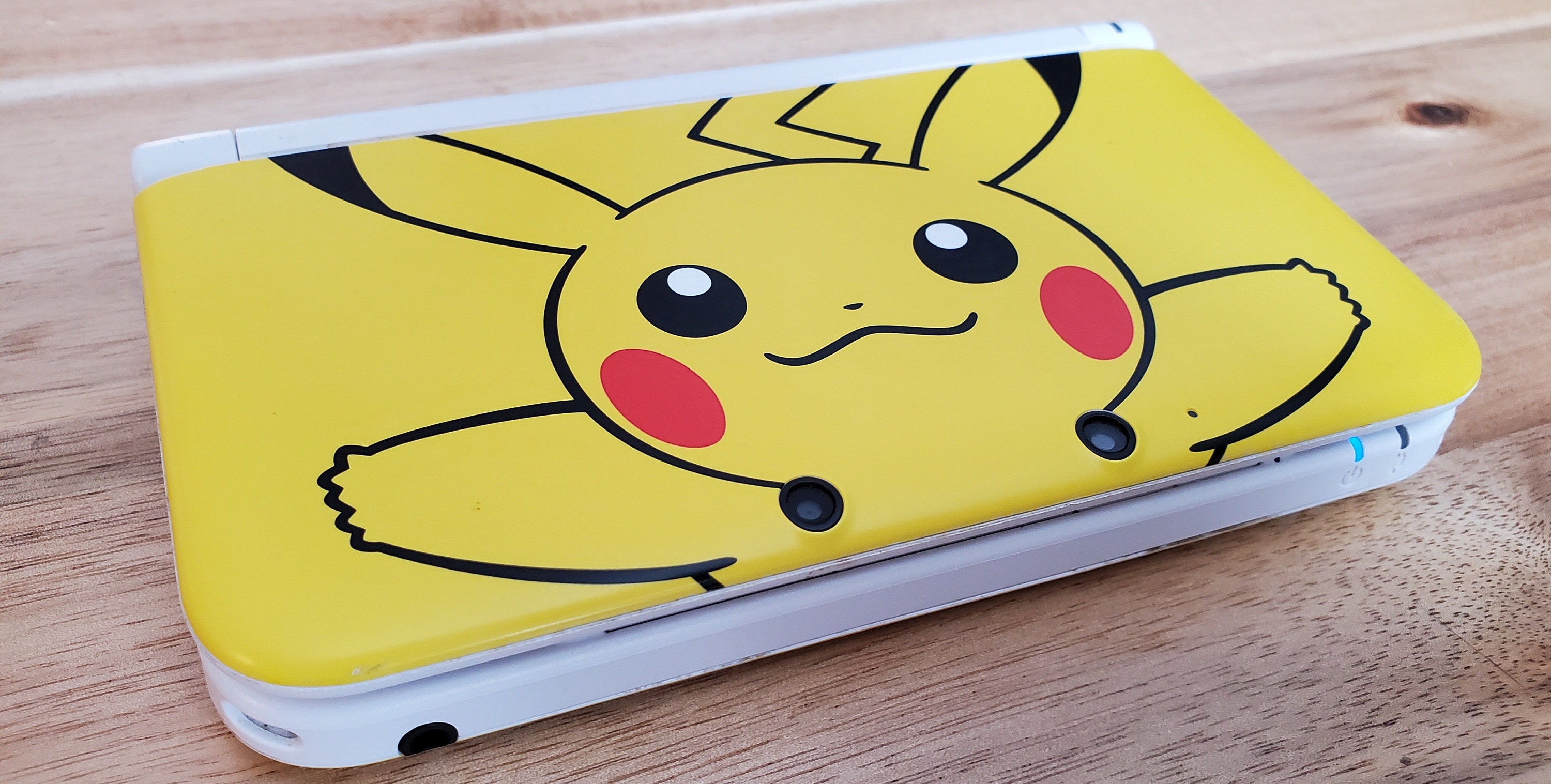 Pikachu 3ds Case