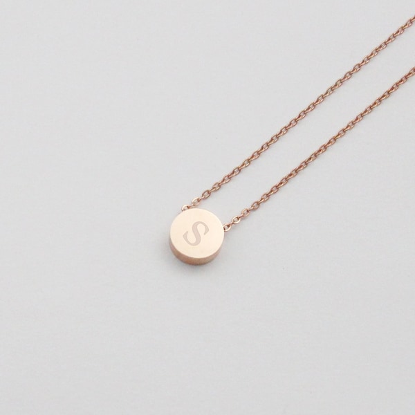 Personalised Initial necklace Gold, Silver, Rose Gold , Letter Necklace, Custom Initial Round Disc Necklace, Gift Grandma Mom Birthday