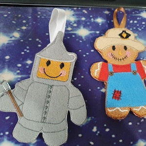 gingerbread man wizard of oz decoration is perfect for Christmas