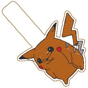 portachiavi pikachu ricamo design pes