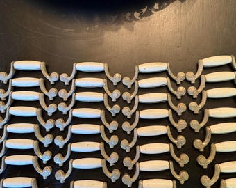 Lot of 32 Vintage  White PORCELAIN & CHROME 3 1/4" Drawer Pulls No Screws Read
