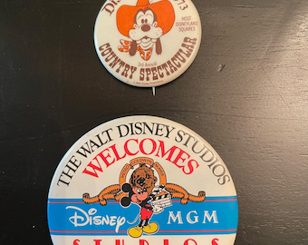 Rare 1973 Disneyland Country Spectacular 3rd Annual Pin-back + 89 Disney MGM Welcome Button