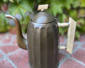 Vintage Art Deco Copper Ribbed Teapot Bakelite Handle