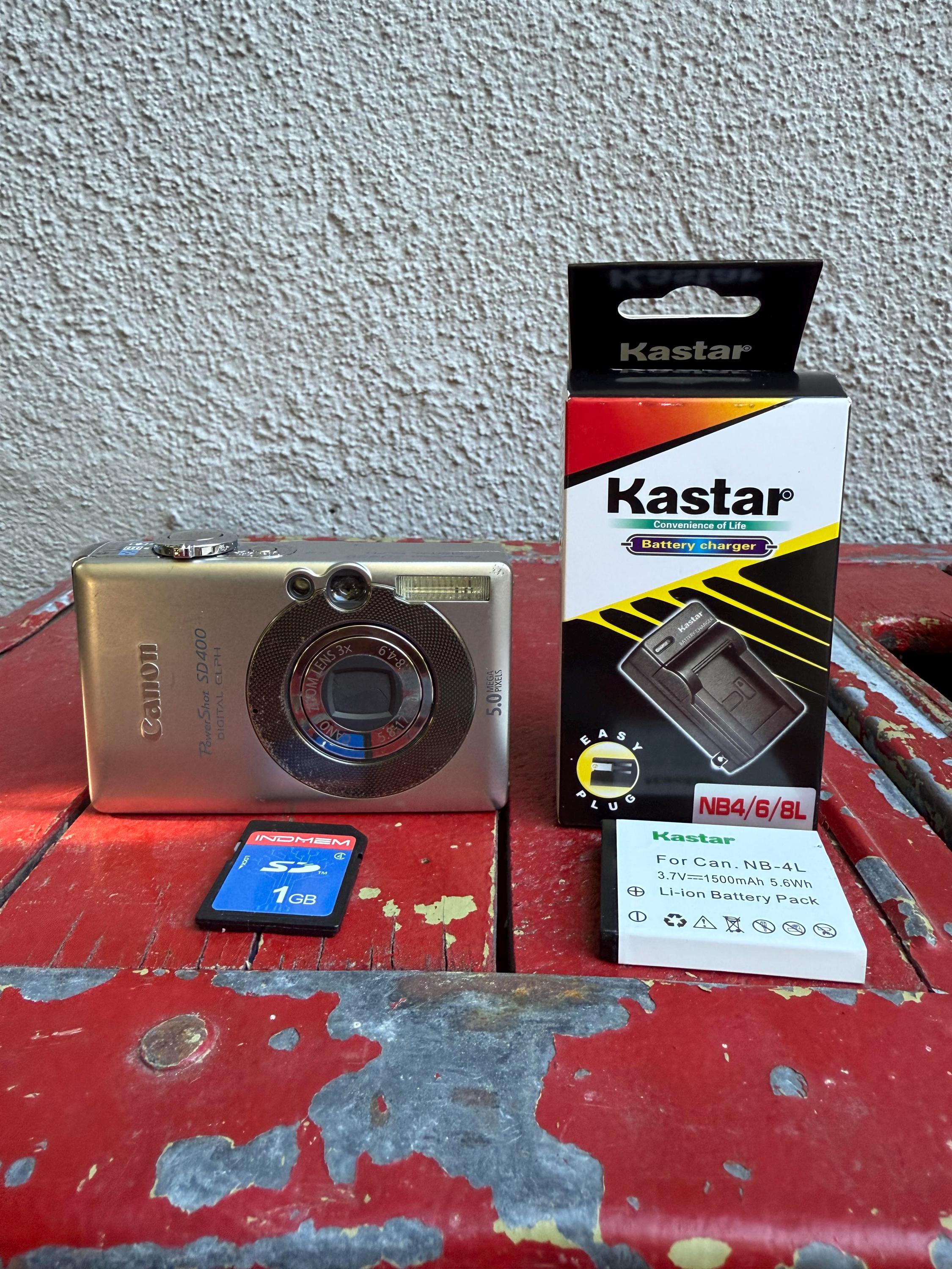 Canon IXUS 60 コンパクトデジタルカメラ ケース、ストラップ付き IXY