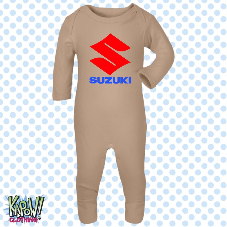 Mono de dormir para bebé, diseño de motocicleta Suzuki, motociclista, motociclista, superbikes clásicas, MotoGP, regalo para recién nacido, 0-3 meses, 3-6 meses, 6-12 meses, 10 colores, 100 % algodón. Warm Taupe
