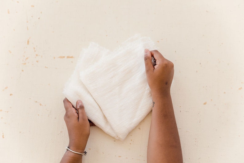 Bluum Maison Gauze Table Runner and Napkin - Thumbnail 5