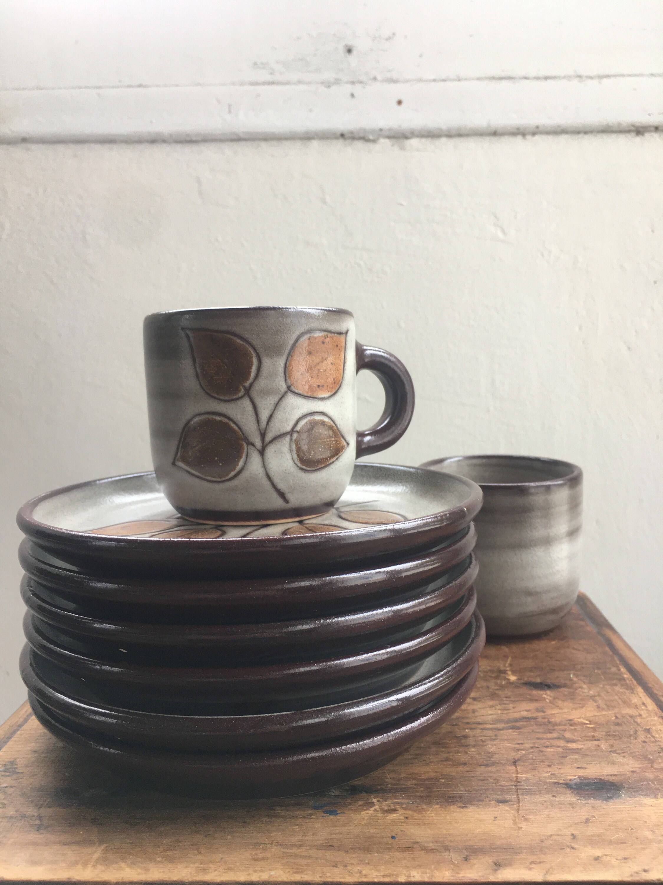 Ensemble de 6 Tasses à Café et Petites Assiettes Dessert