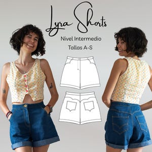 Peut inclure: Une femme porte un short en jean et un haut jaune à motifs floraux. Le short est associé à un gilet assorti. L'image comprend un dessin au trait du short et le texte "Lyra Shorts", "Nivel Intermedio" et "Tallas A-S".