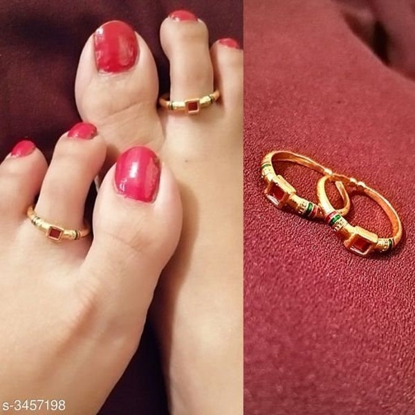 Sout indian toe ring/hand engraved bras foot/toe ring designer/ethnic/hammered/golden rings/pair of toe ring/ethnic ring/sharara wear/diwali