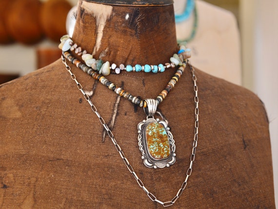 Native American Ornate Turquoise Pendant by Rober… - image 10