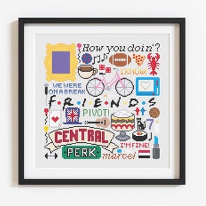 Puede incluir: Imagen enmarcada de punto de cruz con iconos y frases de la serie de televisión "Friends". Incluye un marco amarillo, una taza de café, un balón de fútbol americano, una langosta, una bicicleta y las frases "How you doin'?" y "Central Perk".