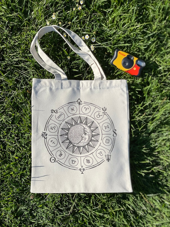 ASTRO stuffs  HOLIDAY TOTE BAG トートーバック YESASIA: Astro Stuffs - Holiday Tote Bag (Black) Celebrity