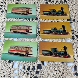 6 naipes antiguos (3 de cada patrón), tarjeta modificada, materiales para diario basura, naipes antiguos, material efímero, tranvía de tren antiguo.